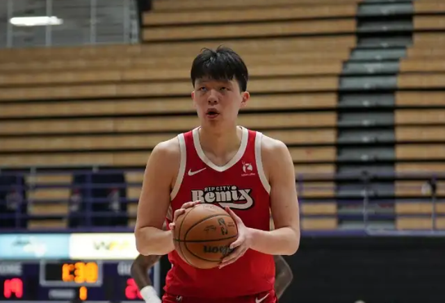 开云官方-三大弱点毫无改观，杨瀚森真打不了NBA，这两点是主因